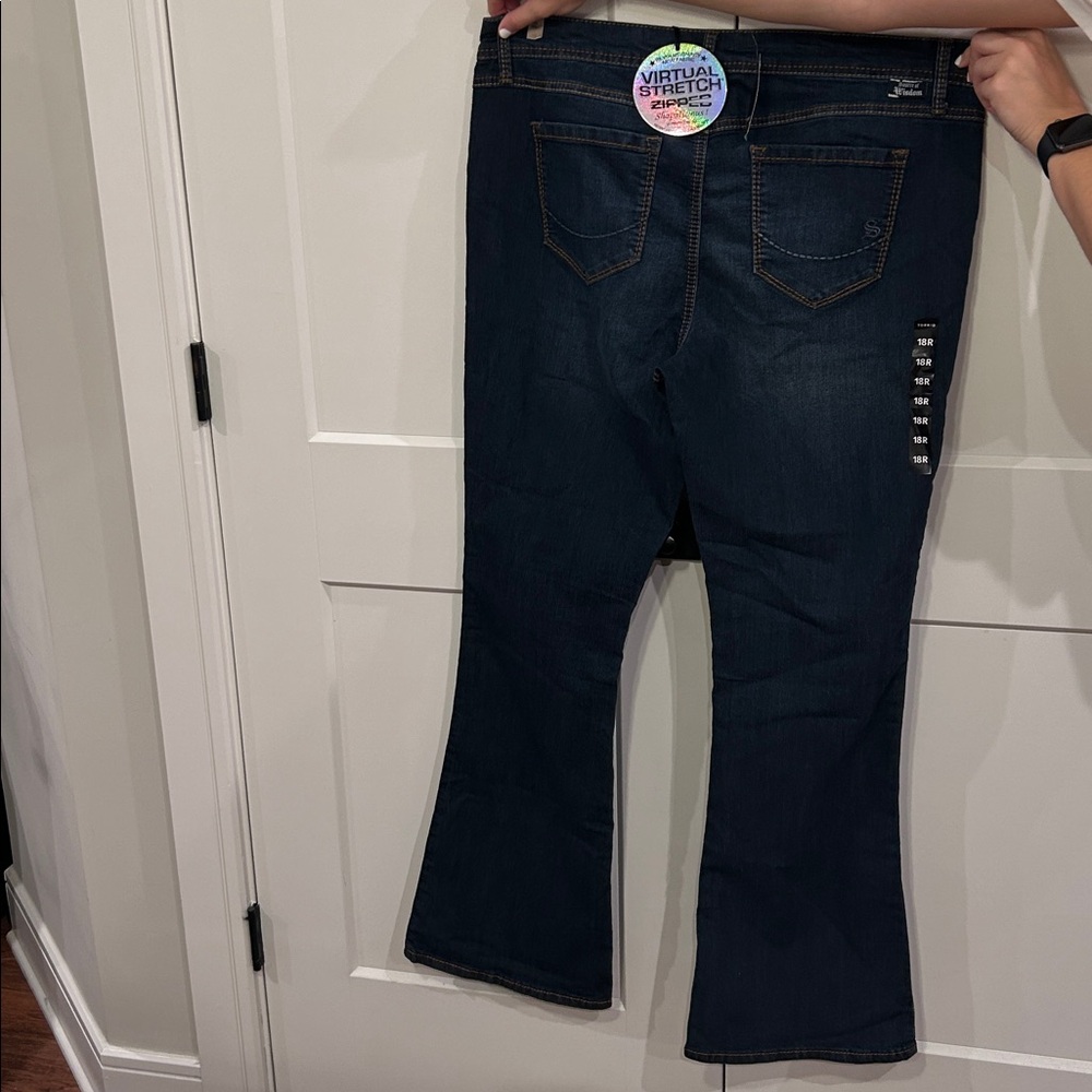 NWT Torrid Dark Blue Denim Jeans - Picture 9 of 9